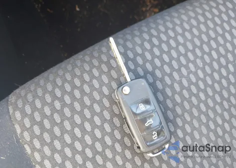 2011 Volkswagen Tiguan S из США, поврежденный, VIN WVGCV7AX6BW510240